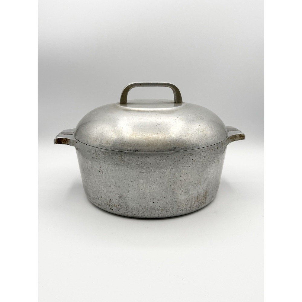 Wagner Ware Sidney 5 Qt Dutch Oven  O Magnalite 4248-M Vintage 1940s-1950s
